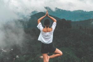 神経を整える穏やかなヨガの時間